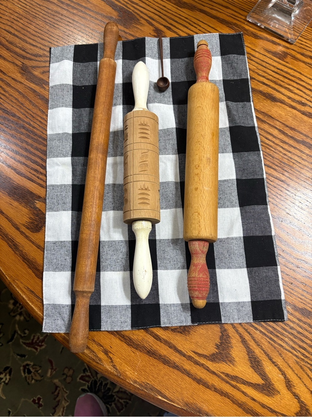 Bundle of 3 antique rolling pins Springerle and two others. - Picture 2 of 5